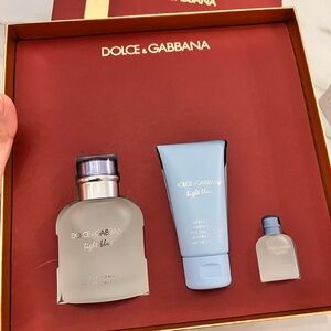 Dolce & Gabbana Light Blue Fragrance Set with Blue Accents